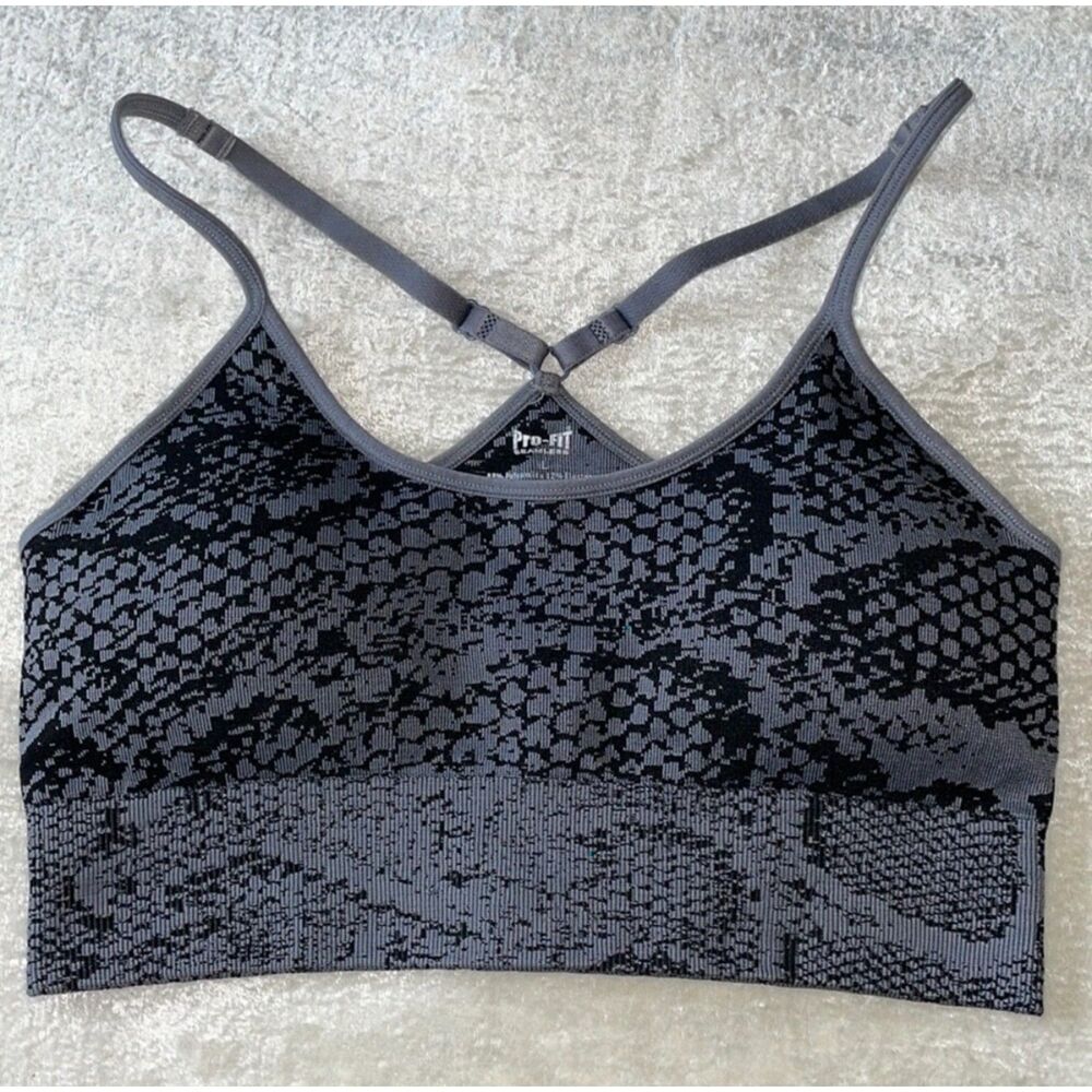 Pro-Fit Seamless Snake Print Sports Bra Gray Black Size L